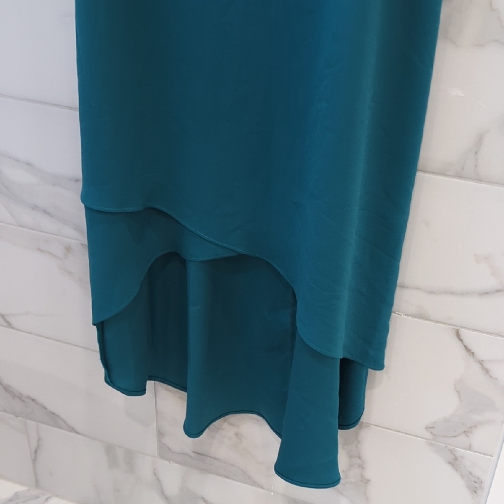 BCBGMaxAzria Teal Dress with Black Lace Detail - Picture 5 of 7
